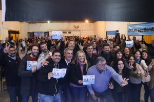 El peronismo cerró su campaña ante un Club Unidos repleto