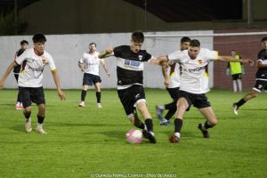 Rivadavia goleó 4 a 1 a Robles