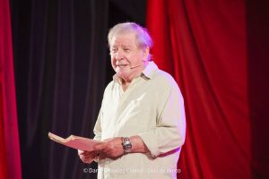 Teatro con Arturo Puig y arte de Cecilia Cerutti, ayer en el Cine Teatro Vieytes