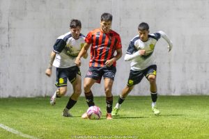 Huracán le ganó 3 a 2 a Unidos