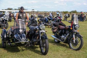 «Ruta y Vuelo»: más de 200 motos y exhibición de aviones en el Aeroclub
