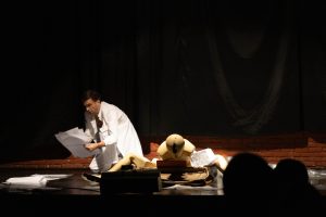 «Umbrales de lo extraño», nueva exploración teatral de La Zalzera
