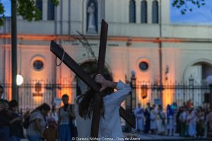 Via Crucis a cargo del Colegio Santa María