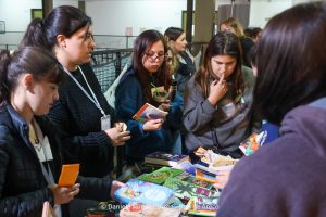 Instituto 143 organizó importante feria del libro