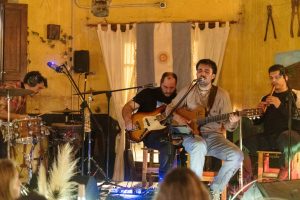 Alma Chango y Reverdecer, en el ciclo de los lunes del Bar San Martín