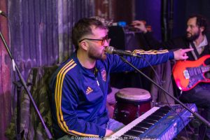 Volvió Música Raza a Skala con rock, soul y groove